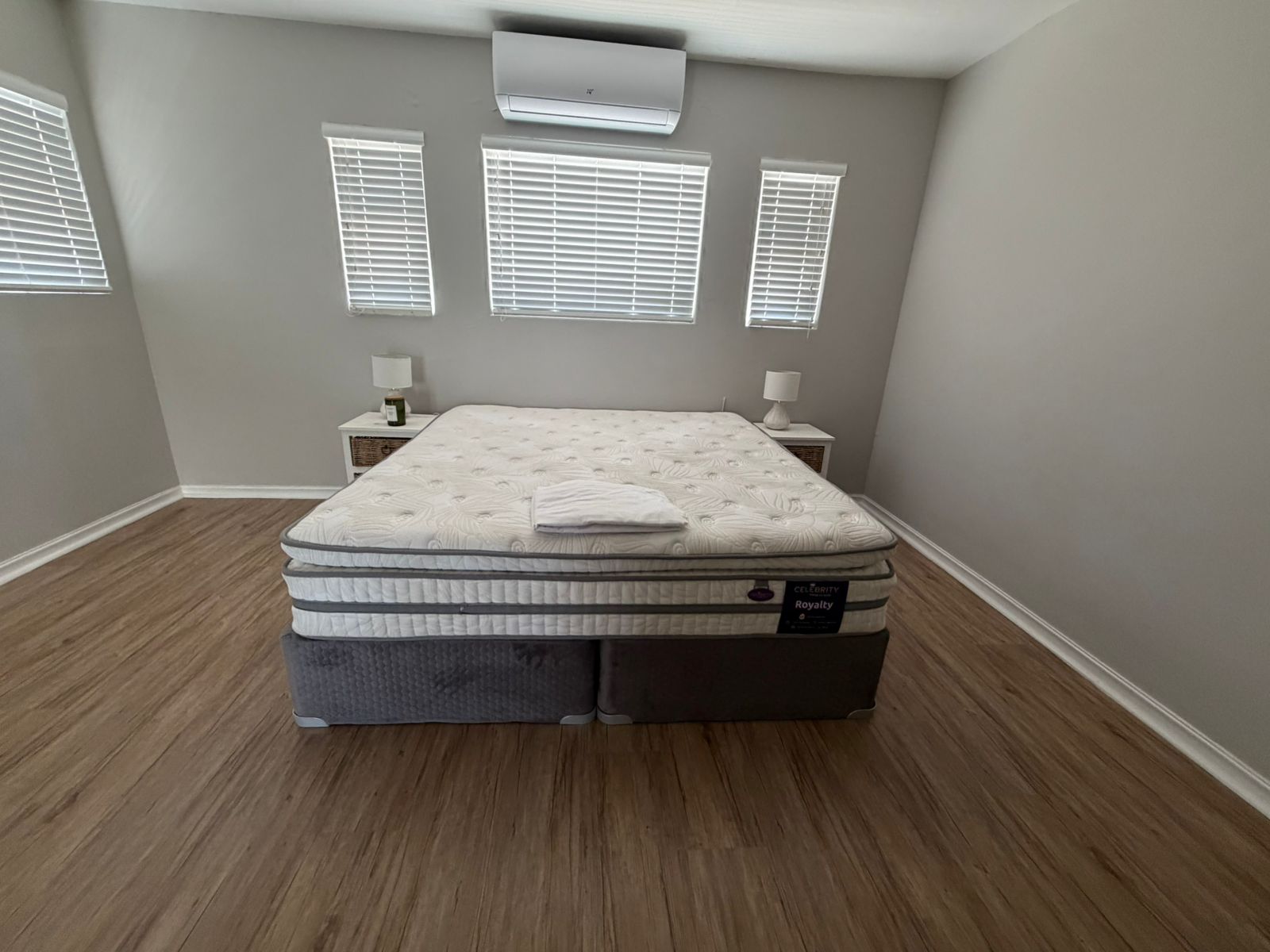 A refreshed mattress in a bedroom photographed during an Estlas job